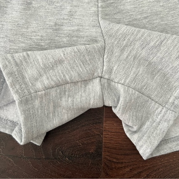 Tom and Jerry Women's Embroidered Graphic Print Gray Comfy Shorts Sizes XXL - Picture 6 of 8